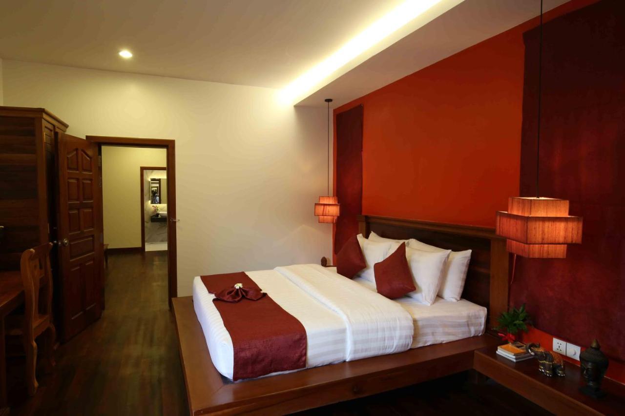 Holy Angkor Deluxe Hotel Siem Reap Bagian luar foto