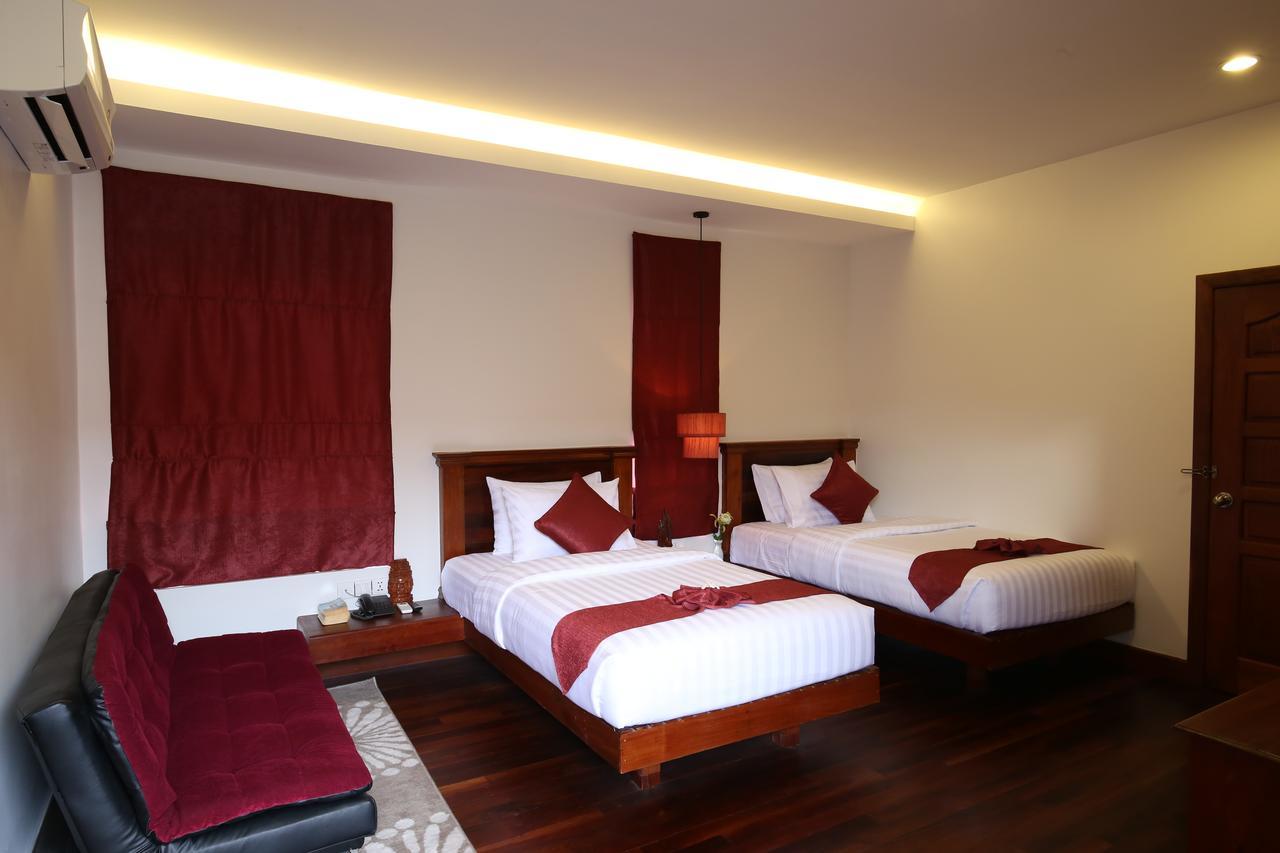 Holy Angkor Deluxe Hotel Siem Reap Bagian luar foto