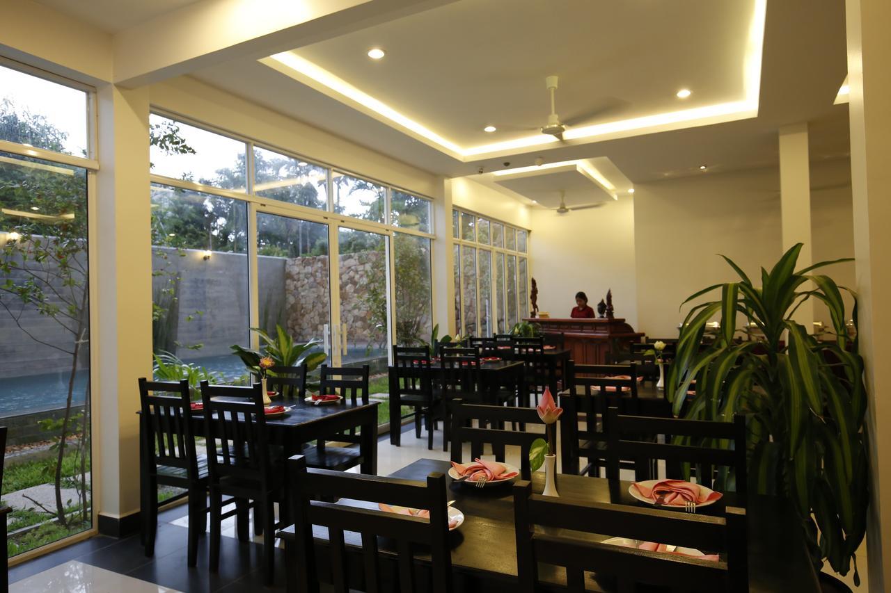 Holy Angkor Deluxe Hotel Siem Reap Bagian luar foto