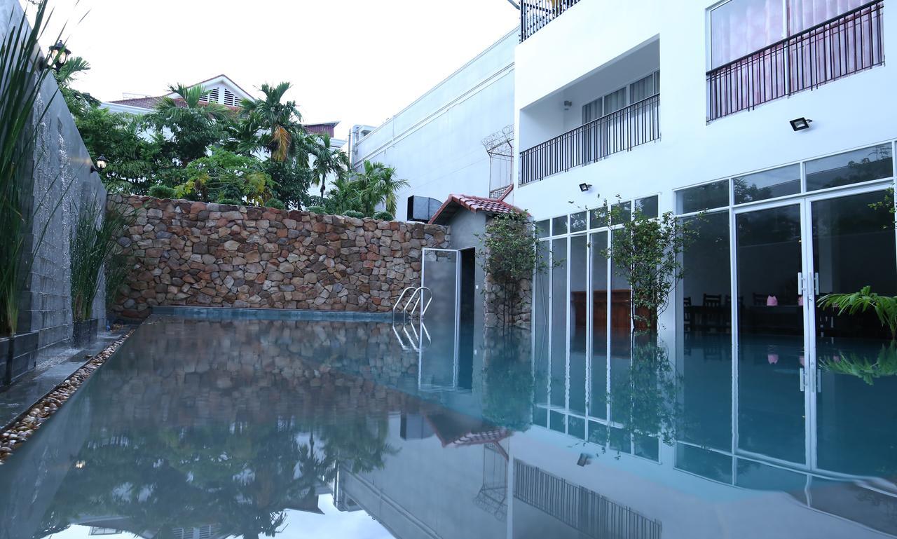 Holy Angkor Deluxe Hotel Siem Reap Bagian luar foto
